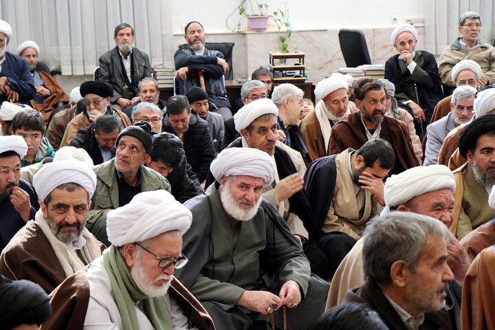 تصاویر/ مراسم جشن عید مبعث حضرت رسول اکرم(ص) در دفترحضرت آیت الله نوری همدانی