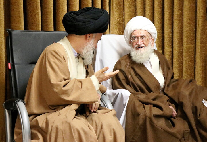 تصاویر/ مراسم جشن عید مبعث حضرت رسول اکرم(ص) در دفترحضرت آیت الله نوری همدانی