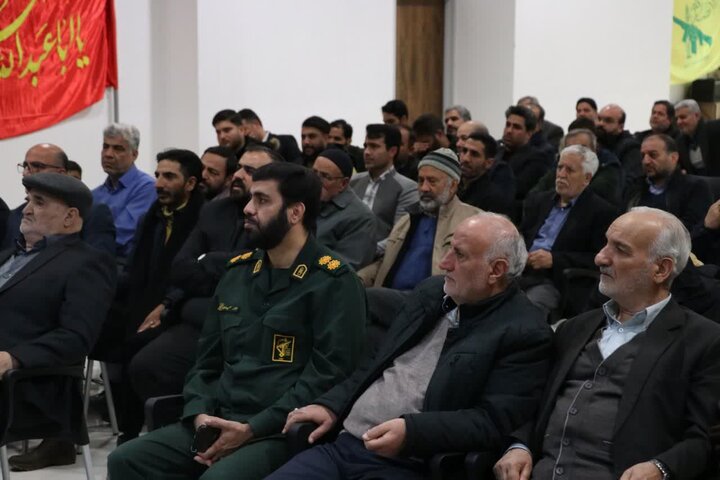 تصاویر/دیدار ذاکران فاطمی با نماینده ولی فقیه در استان مرکزی