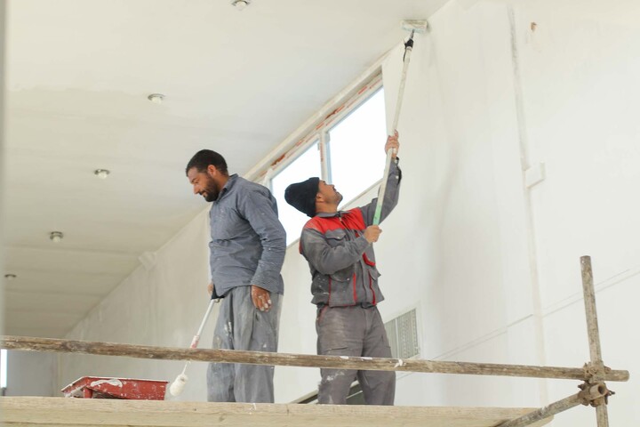 تصاویر| بازسازی و رنگ آمیزی مدرسه علمیه جعفریه قدیمه قاین بعد از اغتشاشات