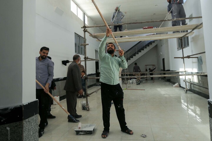 تصاویر| بازسازی و رنگ آمیزی مدرسه علمیه جعفریه قدیمه قاین بعد از اغتشاشات