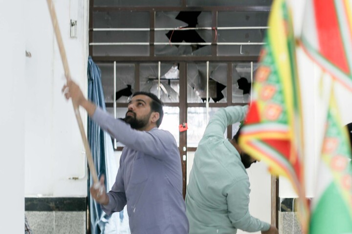 تصاویر| بازسازی و رنگ آمیزی مدرسه علمیه جعفریه قدیمه قاین بعد از اغتشاشات