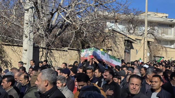 تصاویر/ تشییع شهید مدافع امنیت شهید سعید راونجیان پوردرجوشقان قالی