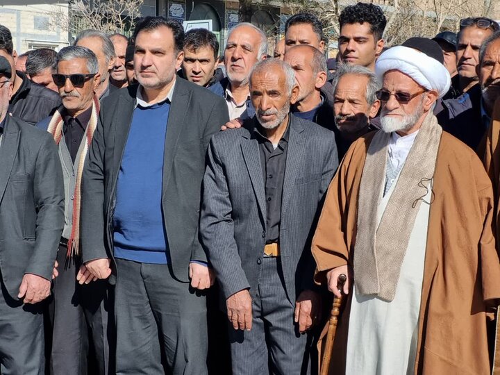 تصاویر/ تشییع شهید مدافع امنیت شهید سعید راونجیان پوردرجوشقان قالی