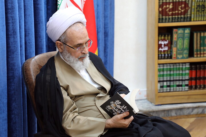 تصاویر/ آیین رونمایی از کتاب «از شبهه تا فتنه»