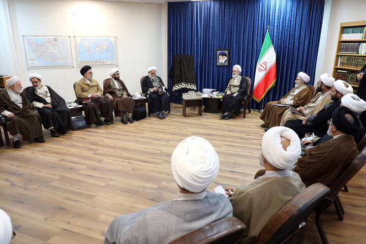 تصاویر/ آیین رونمایی از کتاب «از شبهه تا فتنه»