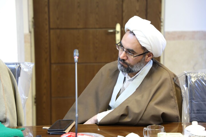 تصاویر/ جلسه بصیرتی با موضوع نقد قرآن بسندگی ویژه کادر مدارس یزد