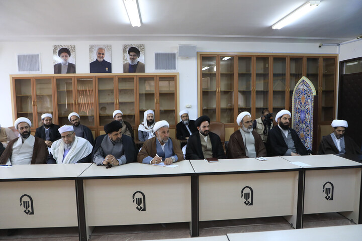 دیدار علمای اهل سنت با نماینده ولی فقیه در خراسان جنوبی