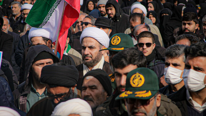 تصاویر/مراسم تشییع و نماز بر پیکر شهید علی زمانیان