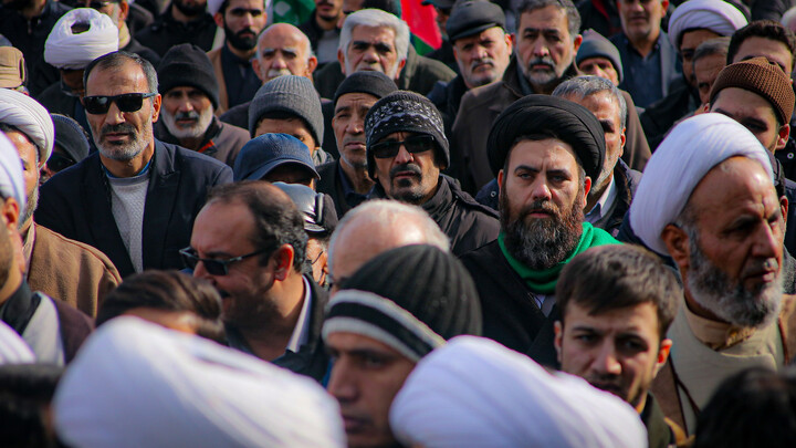 تصاویر/مراسم تشییع و نماز بر پیکر شهید علی زمانیان