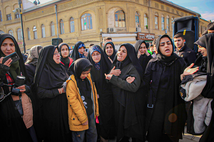 تصاویر/مراسم تشییع و نماز بر پیکر شهید علی زمانیان