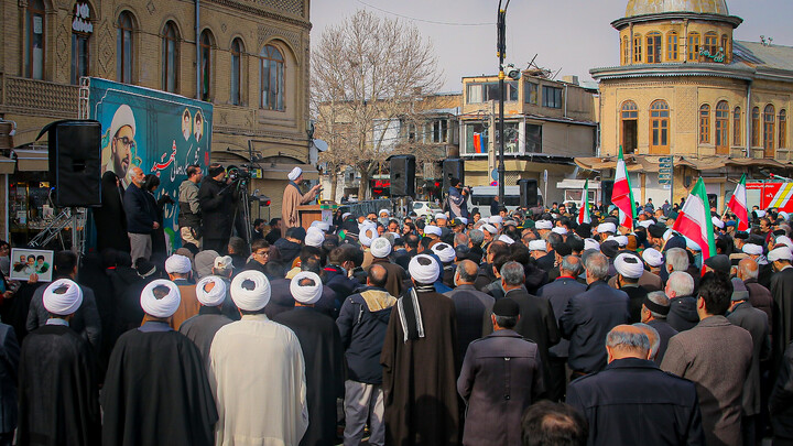تصاویر/مراسم تشییع و نماز بر پیکر شهید علی زمانیان