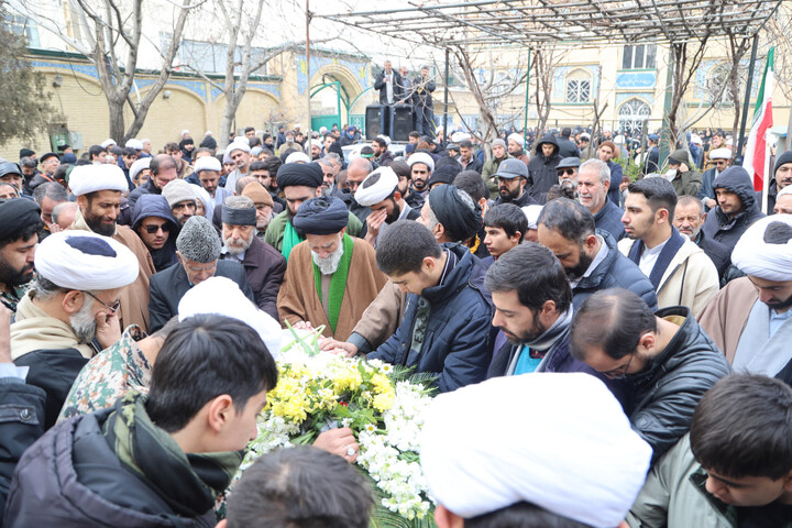 تصاویر / آخرین حضور شهید حجت الاسلام زمانیان در مدرسه علمیه آیت الله آخوند(ره)