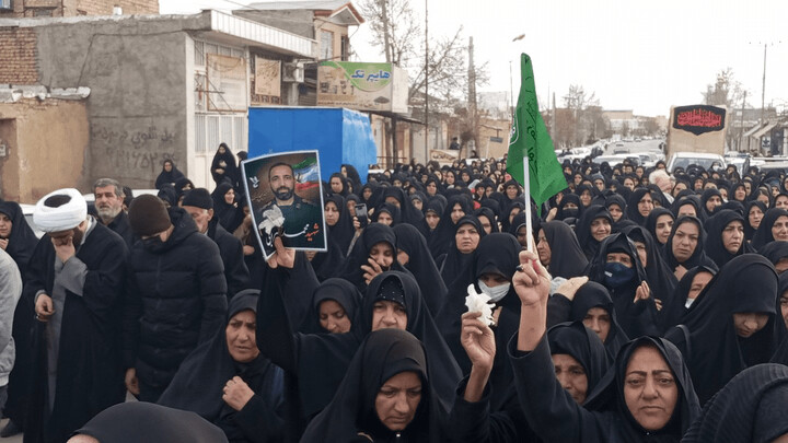 تصاویر / آیین تشییع و تدفین شهید حجت‌الاسلام زمانیان در نهاوند