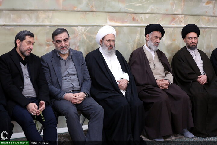 جثمان شقيق المرجع الأعلى السيد السيستاني يشيع في مدينة قم