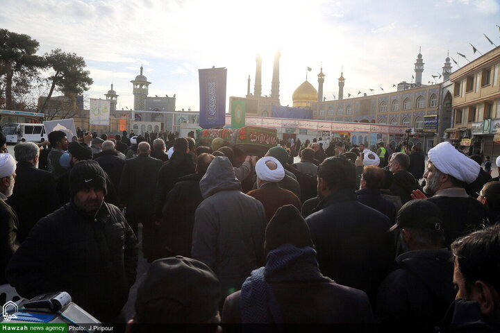 جثمان شقيق المرجع الأعلى السيد السيستاني يشيع في مدينة قم