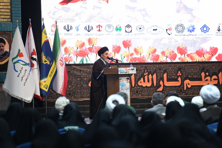 تصاویر/  اجلاسیه بزرگداشت شهدای روحانی و طلبه آذربایجان غربی