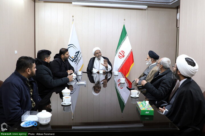 الخطيب الهندي حجة الإسلام والمسلمين وصي حسن خان يزور "وكالة أنباء الحوزة"