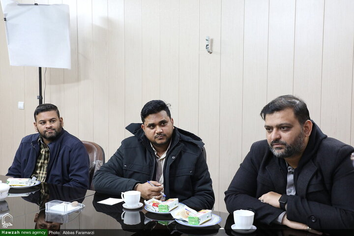 الخطيب الهندي حجة الإسلام والمسلمين وصي حسن خان يزور "وكالة أنباء الحوزة"