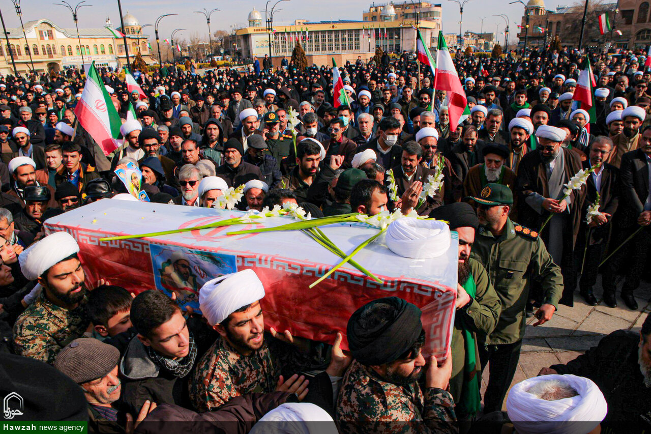 تصاویر/ مراسم تشییع پیکر طلبه شهید علی زمانیان