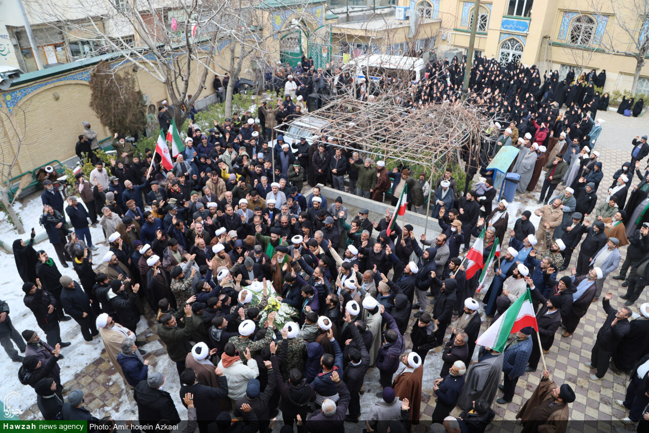 تصاویر / آخرین حضور شهید حجت الاسلام زمانیان در مدرسه علمیه آیت الله آخوند(ره)