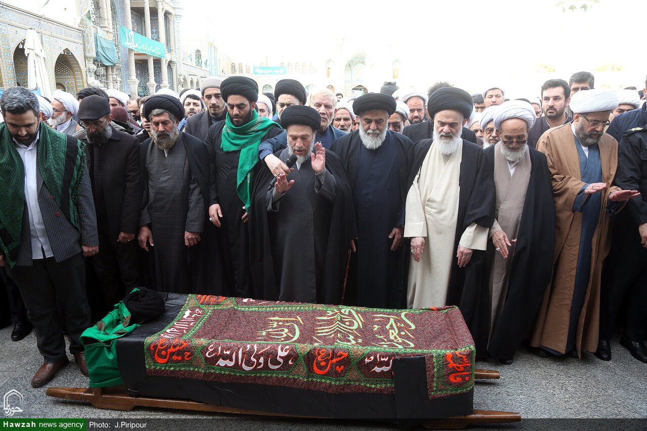 تصاویر/ مراسم تشییع پیکر برادر آیت الله العظمی سیستانی در قم