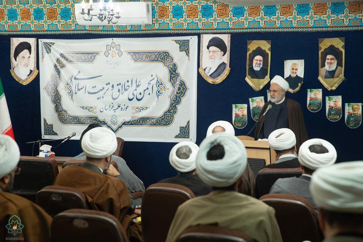 حوزه‌های علمیه بستر تربیت کارآمد علمی و اخلاقی نخبگان حوزوی است