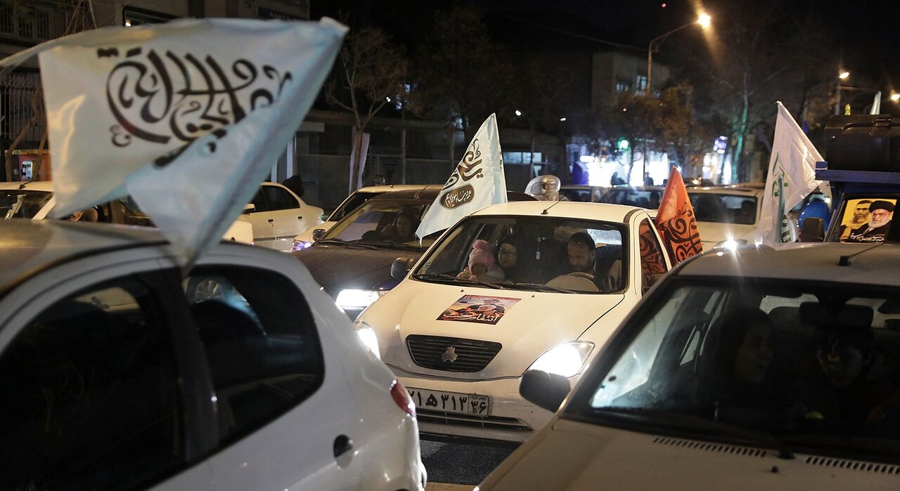 فیلم/ نمایش شکوه و اقتدار خودجوش خودرویی مردم ولایی کرمان