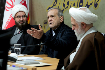 روحانیون در ترویج الگوی صحیح مصرف انرژی در جامعه نقش‌آفرین باشند