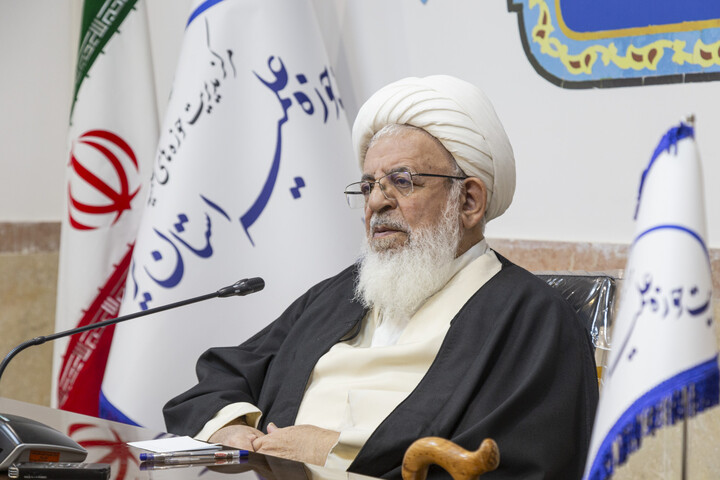 انقلاب کی اصل اور اساس اسلام ہے، اسی کے تحقق کے لئے امام خمینی (رہ) نے جدوجہد کی