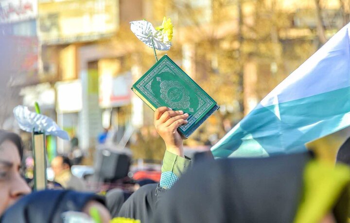 تصاویر/ خروش مردم پرند در حمایت از جمهوری اسلامی ایران