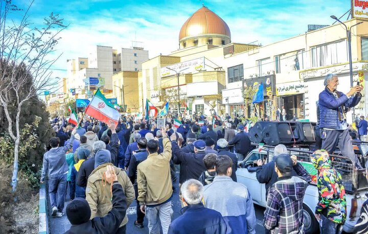 تصاویر/ خروش مردم پرند در حمایت از جمهوری اسلامی ایران