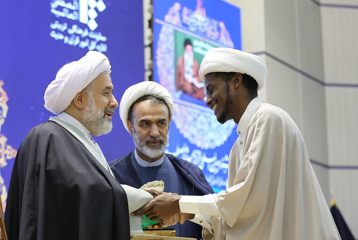 تصاویر/ آیین اختتامیه سی و یکمین جشنواره بین المللی قرآنی و حدیثی المصطفی