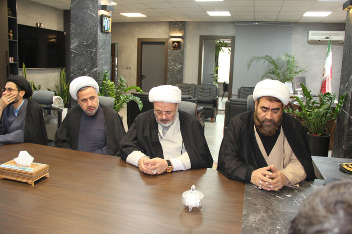 تصاویر / دیدار مدیر حوزه علمیه استان قزوین با فرمانده نیروی انتظامی استان قزوین