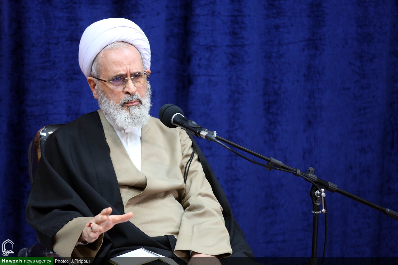 Революционная семинария мужественно, разумно и мудро готовит себя к трудным будущим временам