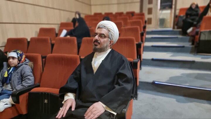 تصاویر/ همایش تجلیل از فعالان عرصه اعتکاف دانش آموزی دماوند