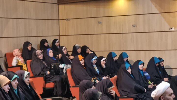 تصاویر/ همایش تجلیل از فعالان عرصه اعتکاف دانش آموزی دماوند