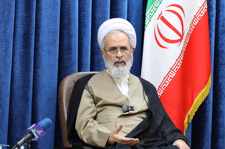 تصاویر/ دیدار فرمانده انتظامی استان قم با آیت الله اعرافی