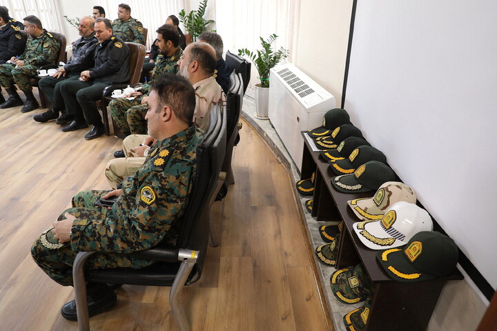 تصاویر/ دیدار فرمانده انتظامی استان قم با آیت الله اعرافی