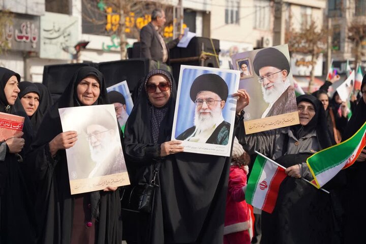 تصاویر/ تجمع مردم ساوجبلاغ در حمایت از جمهوری اسلامی ایران