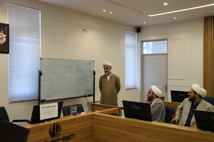 دوره  طرح ولایت اساتید مدارس علمیه استان آذربایجان شرقی