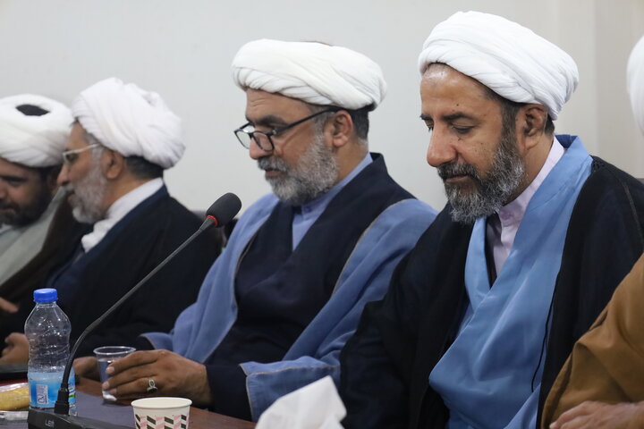 تصاویر/ نشست بصیرت افزایی ائمه جماعات شهر بندرعباس