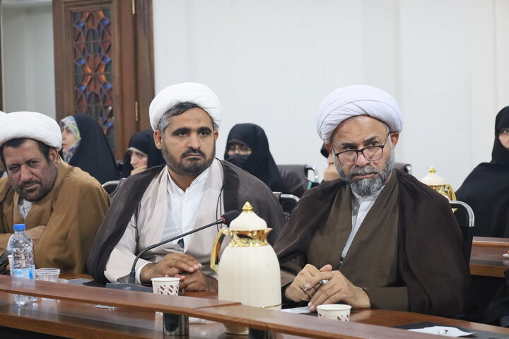 تصاویر/ نشست بصیرت افزایی ائمه جماعات شهر بندرعباس