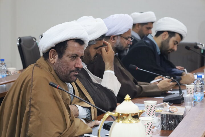 تصاویر/ نشست بصیرت افزایی ائمه جماعات شهر بندرعباس