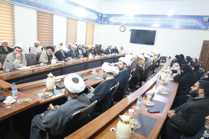 تصاویر/ نشست بصیرت افزایی ائمه جماعات شهر بندرعباس