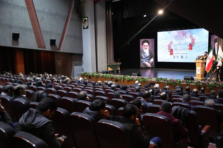 تصاویر/ آیین اختتامیه کنگره بین‌المللی شعر ۱۱ هزار شهید اصناف بازار