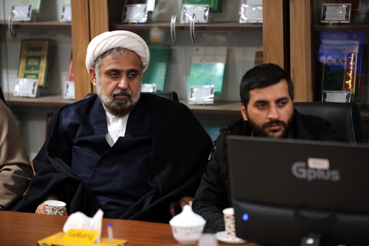 تصاویر/سلسله نشست های هم اندیشی عرصه رثا و دعا - تبیین بیانات مقام معظم رهبری (مدظلله العالی) در موضوع مداحی و مرثیه خوانی