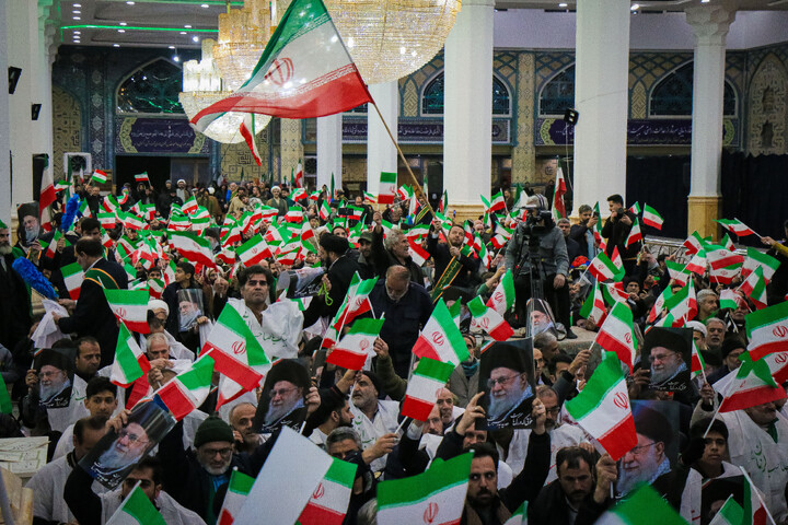 تصاویر/ اجتماع مردمی بیت امت با ولایت در قم