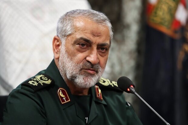 अगर सुप्रीम लीडर पर कोई हाथ उठाया तो हम आक्रमणकारियों को आग के हवाले कर देंगे