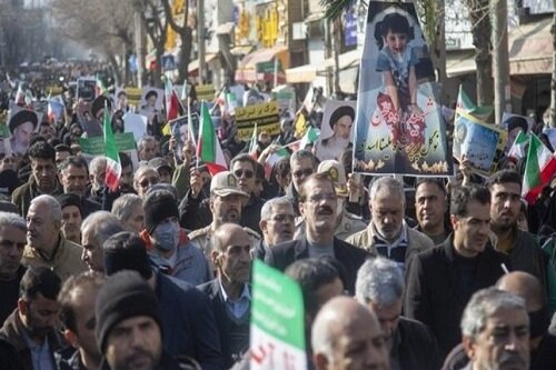 ملت با تکیه بر بصیرت، جنگ ترکیبی دشمنان را به شکست کشاندند